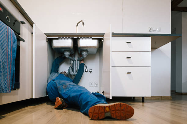 Professional Plumbing technician working in Eustace, TX